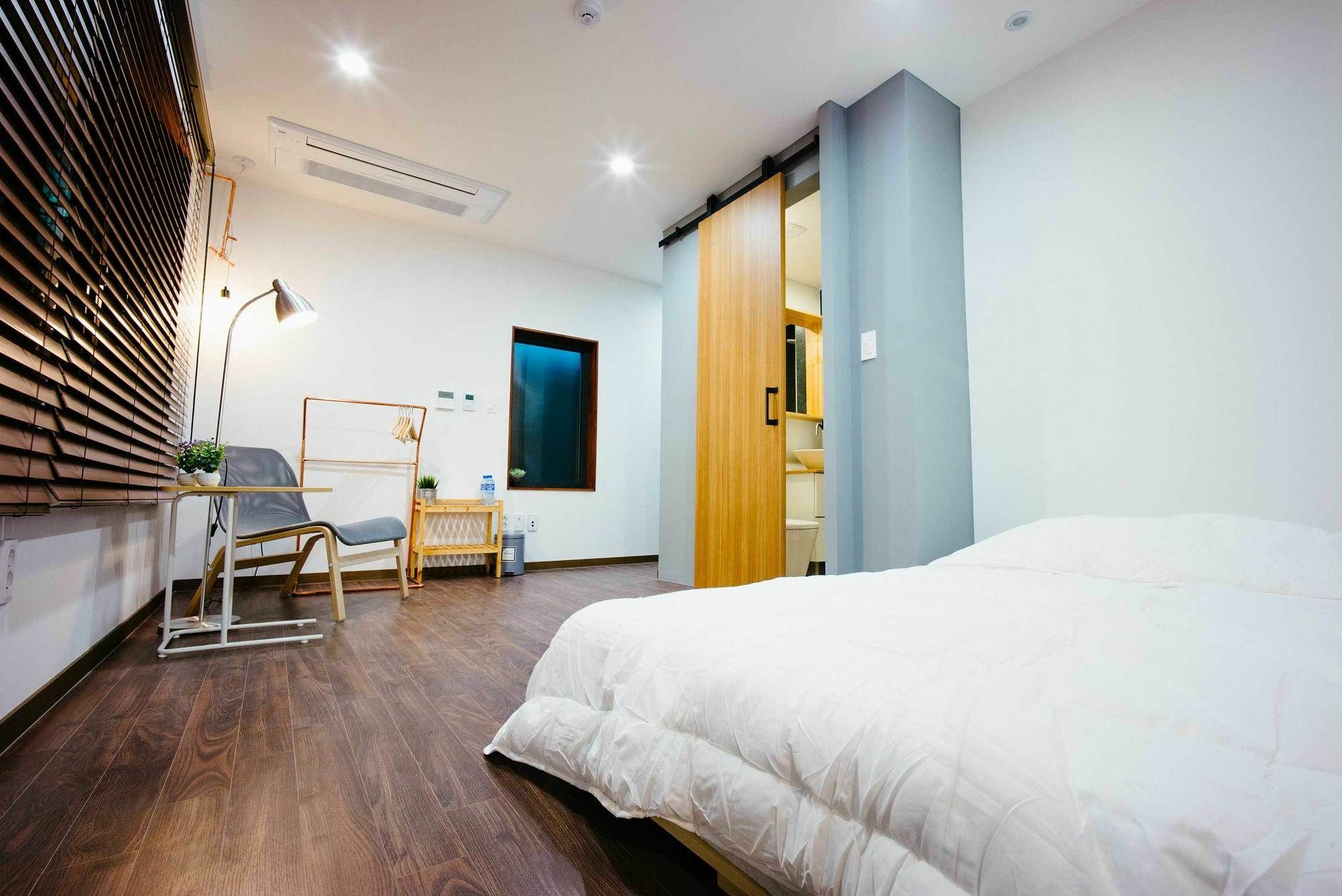 Morning Dew Guesthouse ปูซาน ภายนอก รูปภาพ